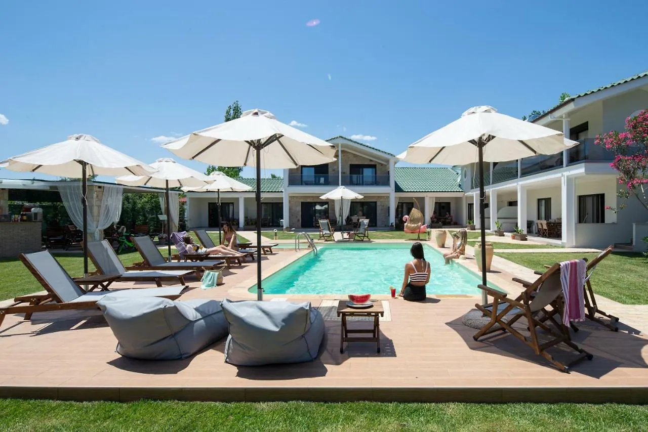 Aelia Suites Valti 0*,