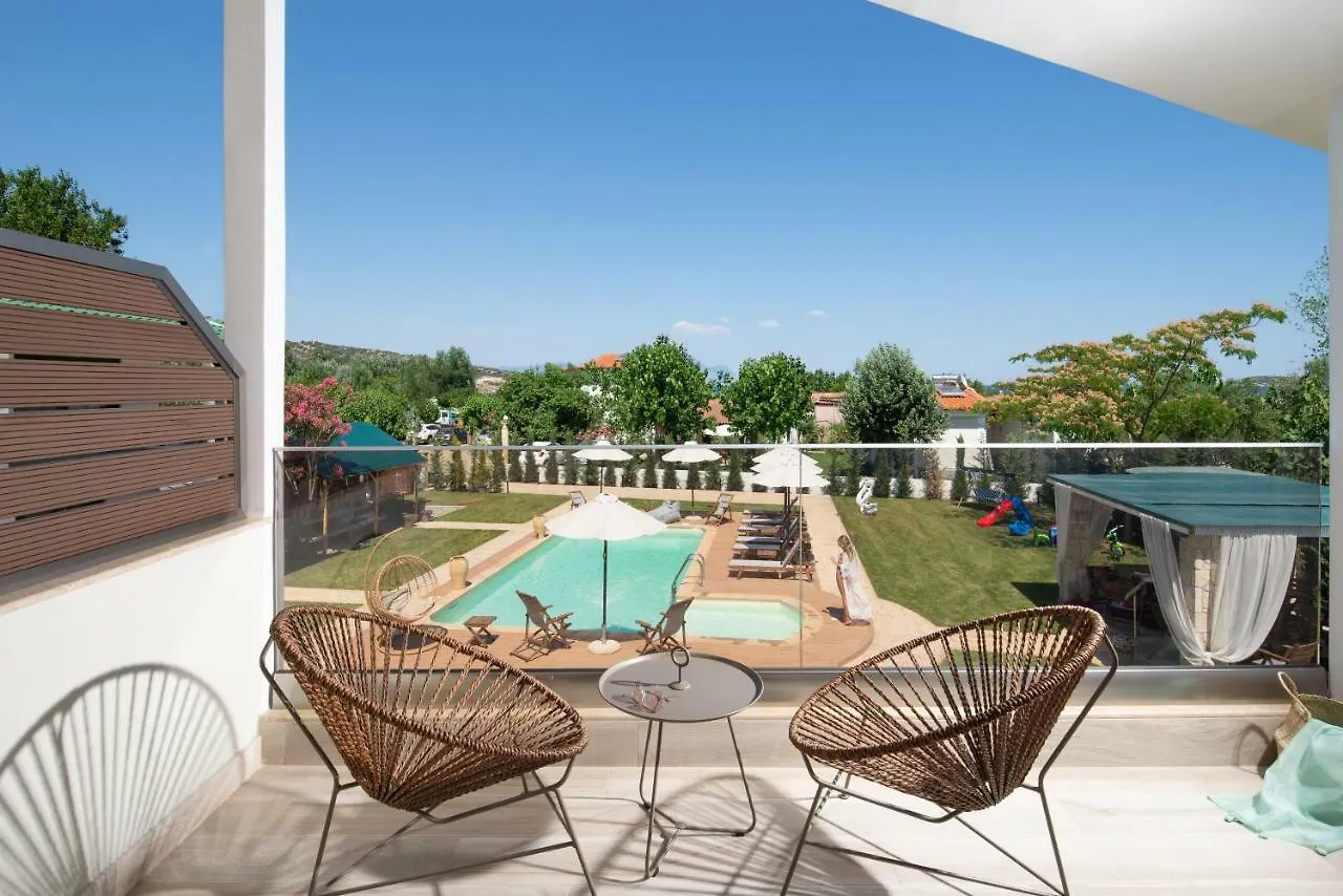 Aelia Suites Valti Apartment